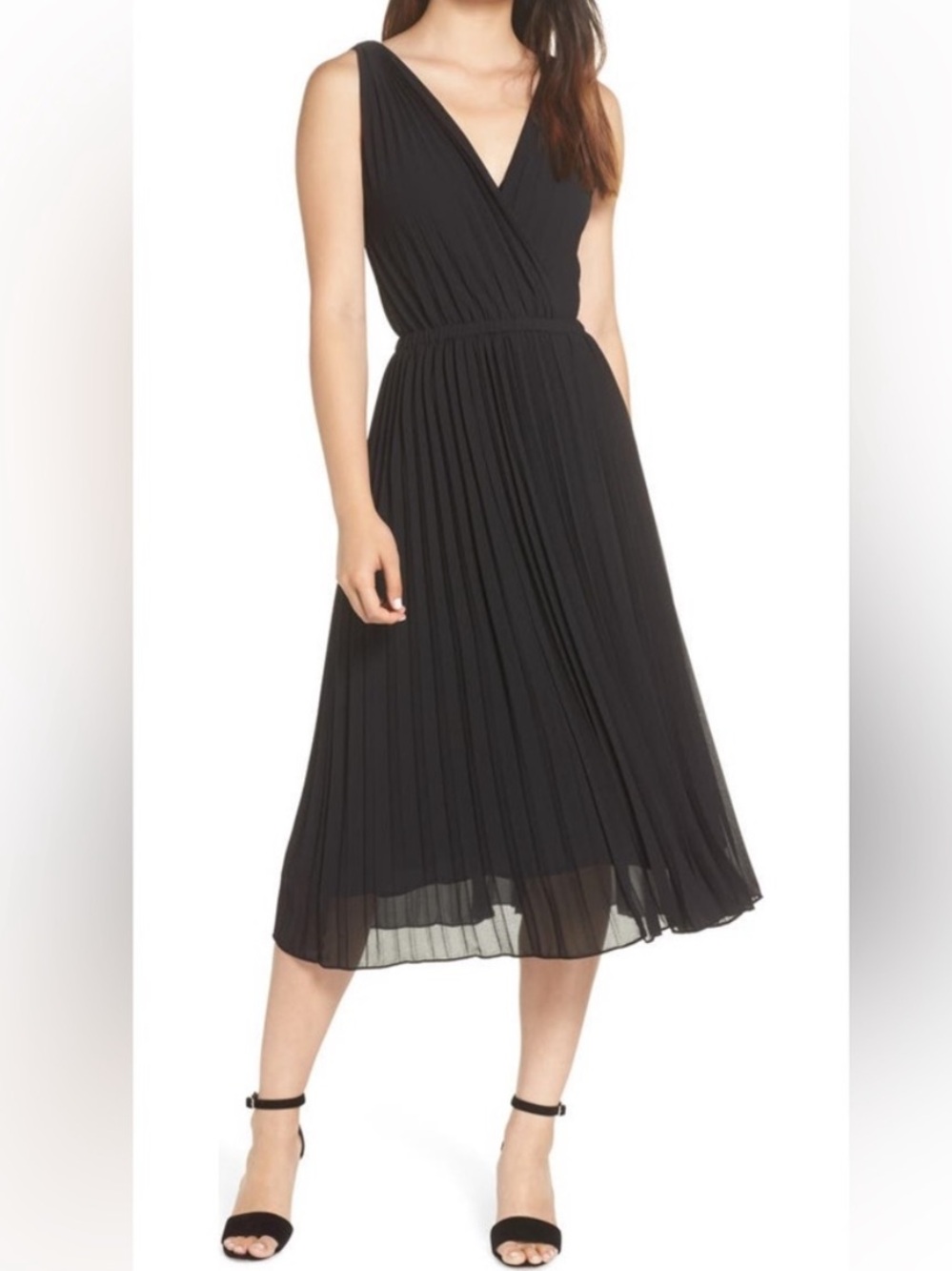 19 Cooper, Sleeveless Black Pleated V-Neck Midi Dress